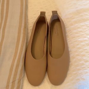 Everlane day glove shoes